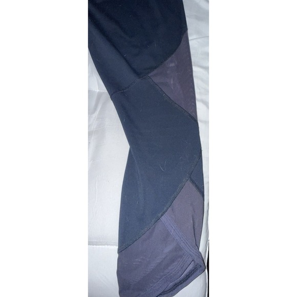 Athleta Women's Navy Workout Legging with Mesh Panels Medium - Picture 4 of 6